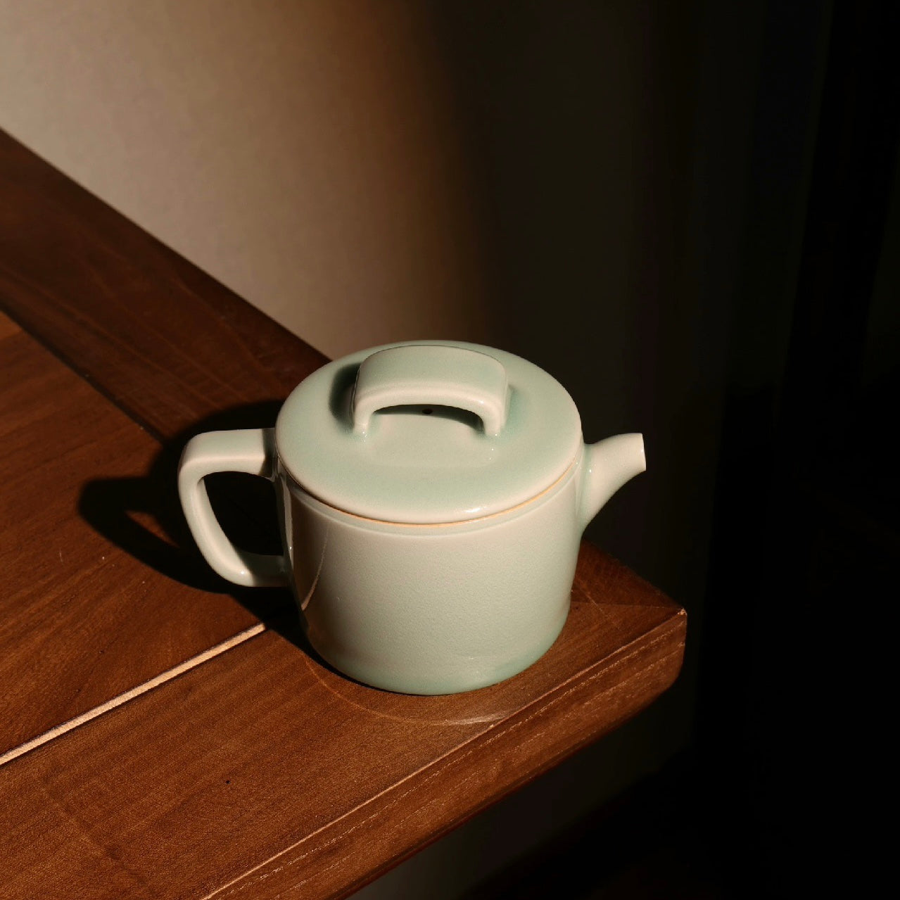 Pinkish Blue Glaze Han Wa Teapot 110cc